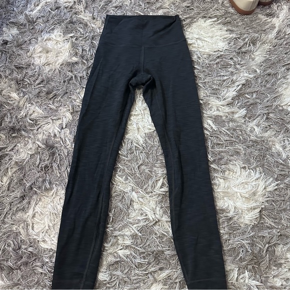 Lululemon Wunder train leggings - Picture 1 of 2